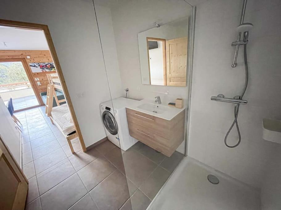 Le Snow Roc: Ski-in With Panoramic Terrace And Sauna Apartment Saint-Jean-d'Aulps