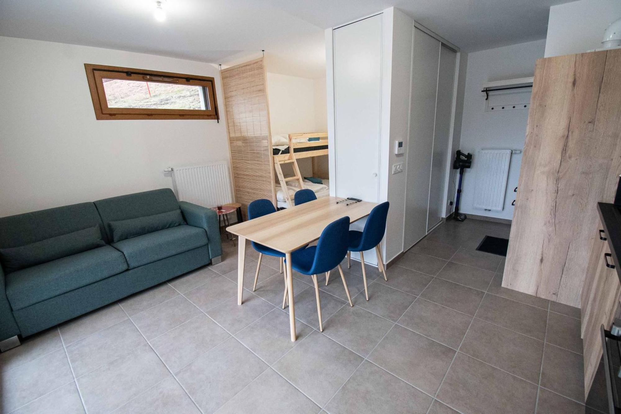 Apartment Le Snow Roc: Ski-in With Panoramic Terrace And Sauna *