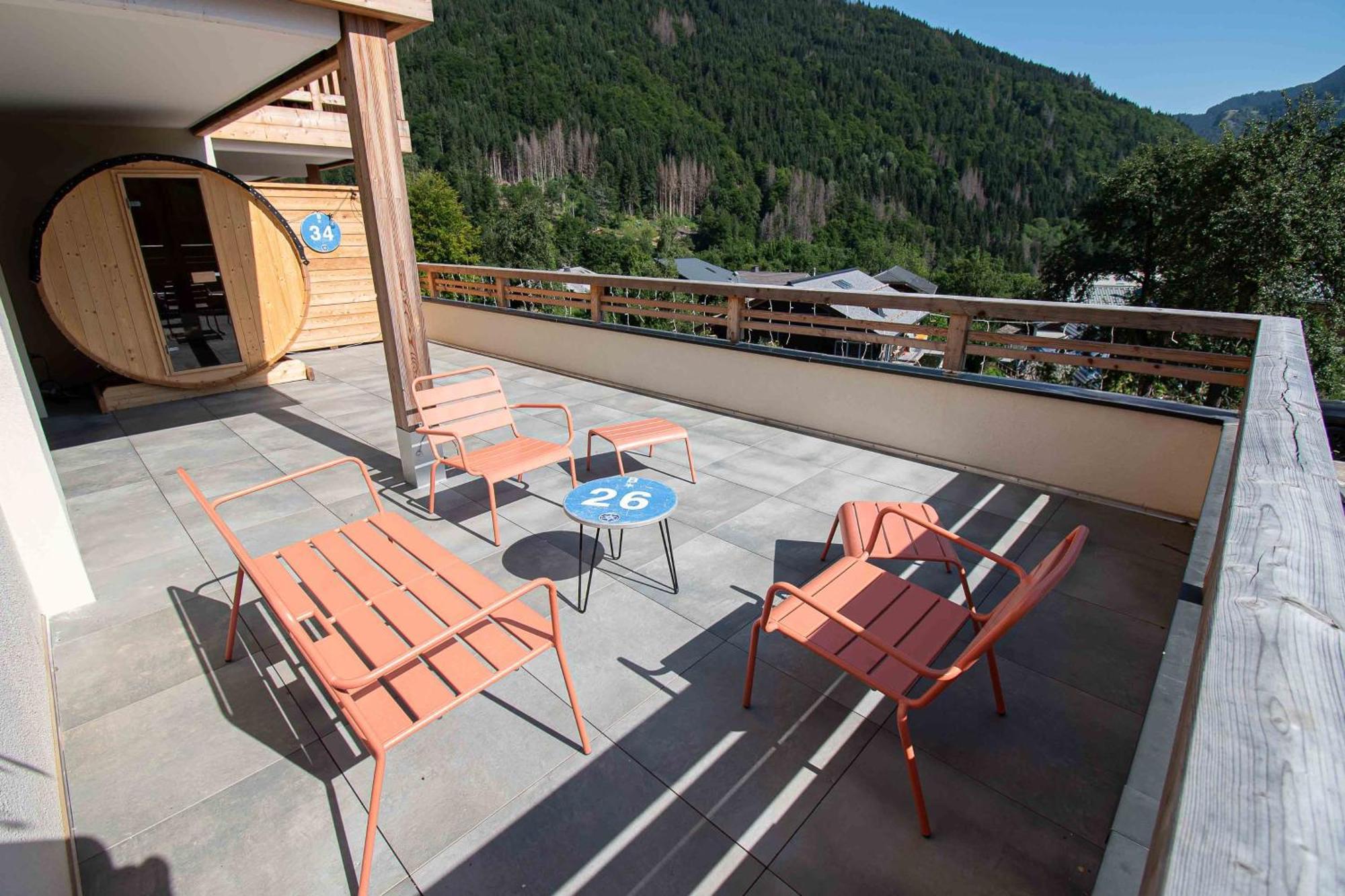 Le Snow Roc: Ski-in With Panoramic Terrace And Sauna Apartment