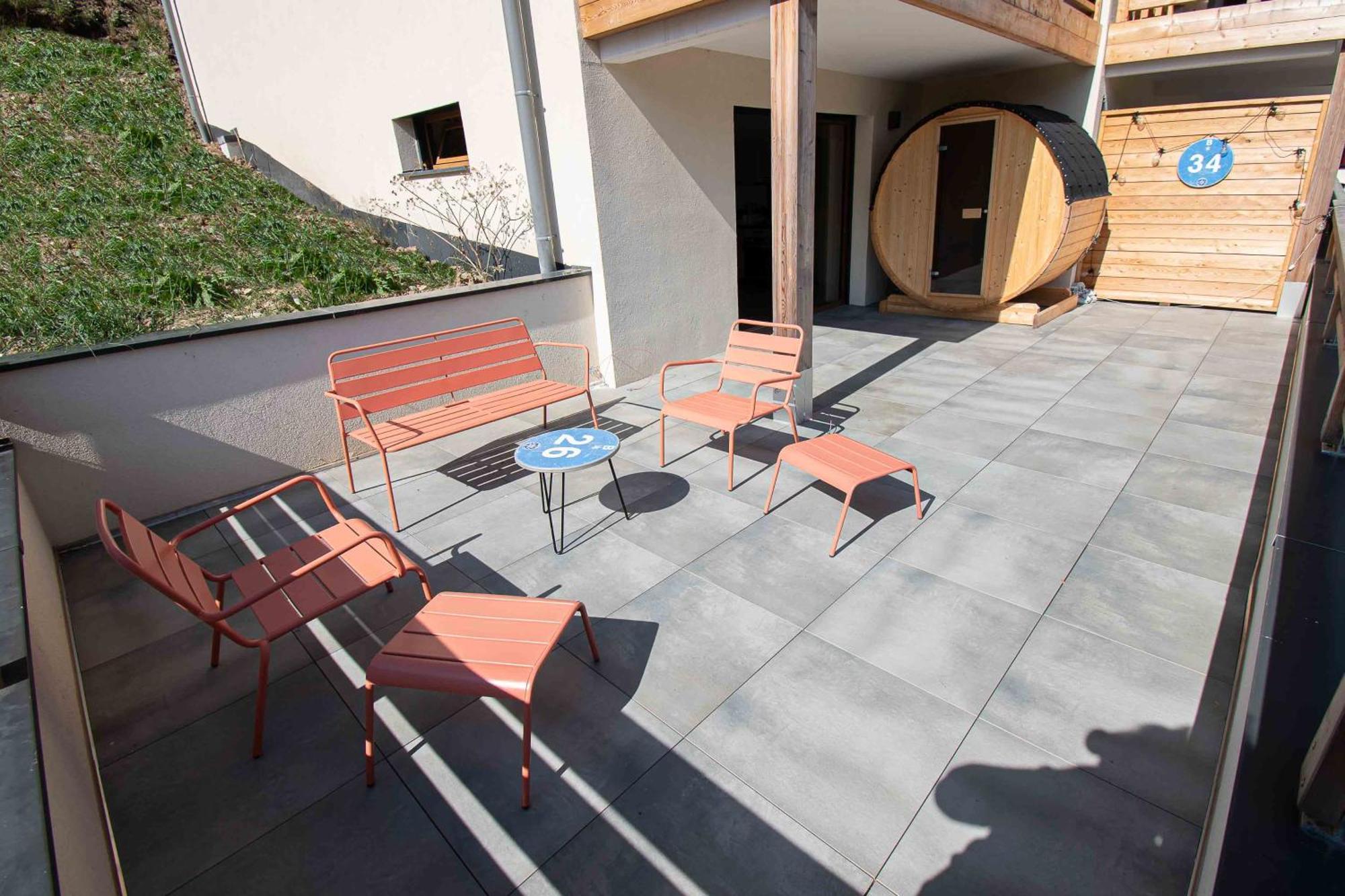 Apartment Le Snow Roc: Ski-in With Panoramic Terrace And Sauna *